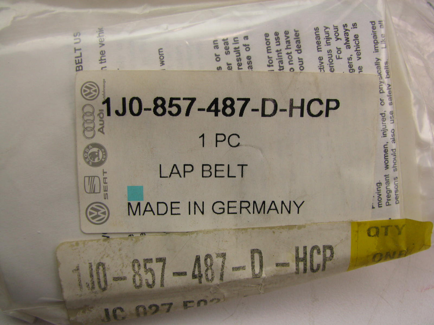 New Genuine OEM Seat Belt Buckle Rear Right Outer - 99-01 VW Golf 1J0857487DHCP