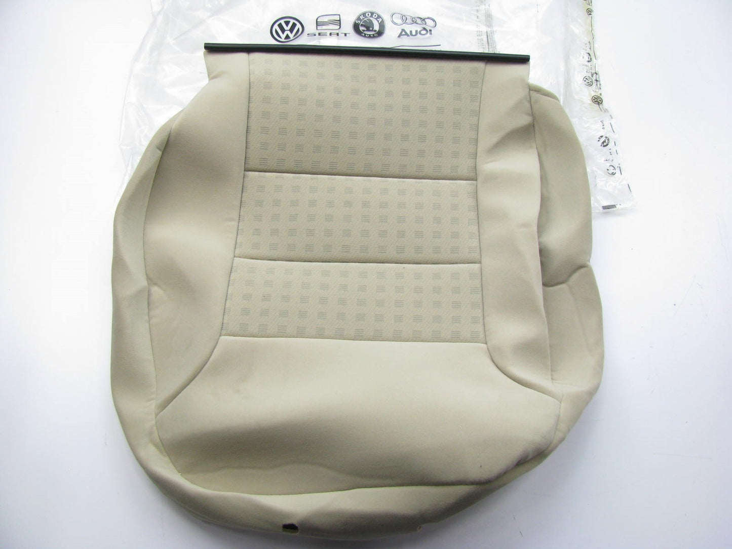 NEW OEM 2006 VW Golf 1J0881806GRLJE Right Passengers Side Backrest Seat Cover