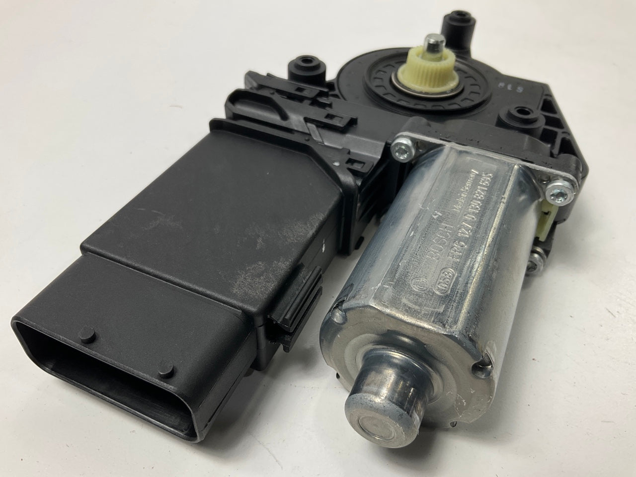 NEW GENUINE OEM VW 1J0959801H-06X FRONT Left Power Window Motor - 1999-01 Passat