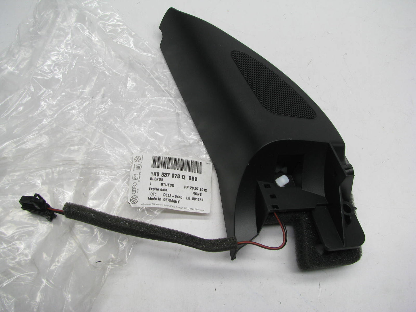 NEW - OEM VW Audi 1K0837973Q-9B9 Left Drivers Side Corner Trim W/ Speaker