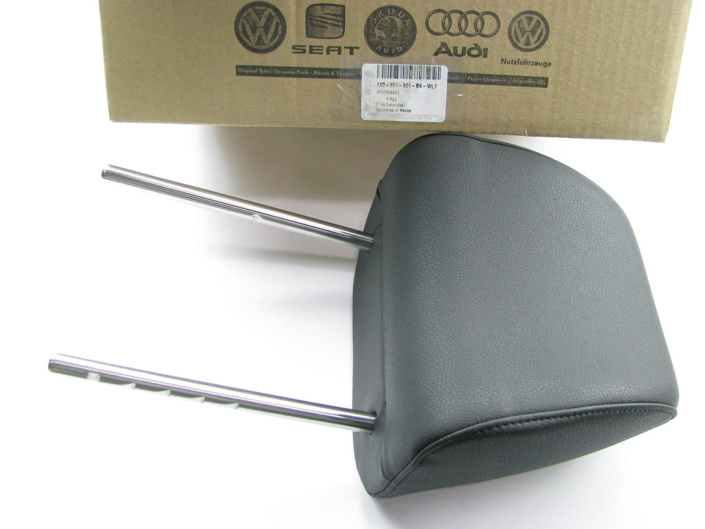 NEW GENUINE OEM Front Seat Headrest BLACK For 2010 VW Jetta 1K0881901BKWLY