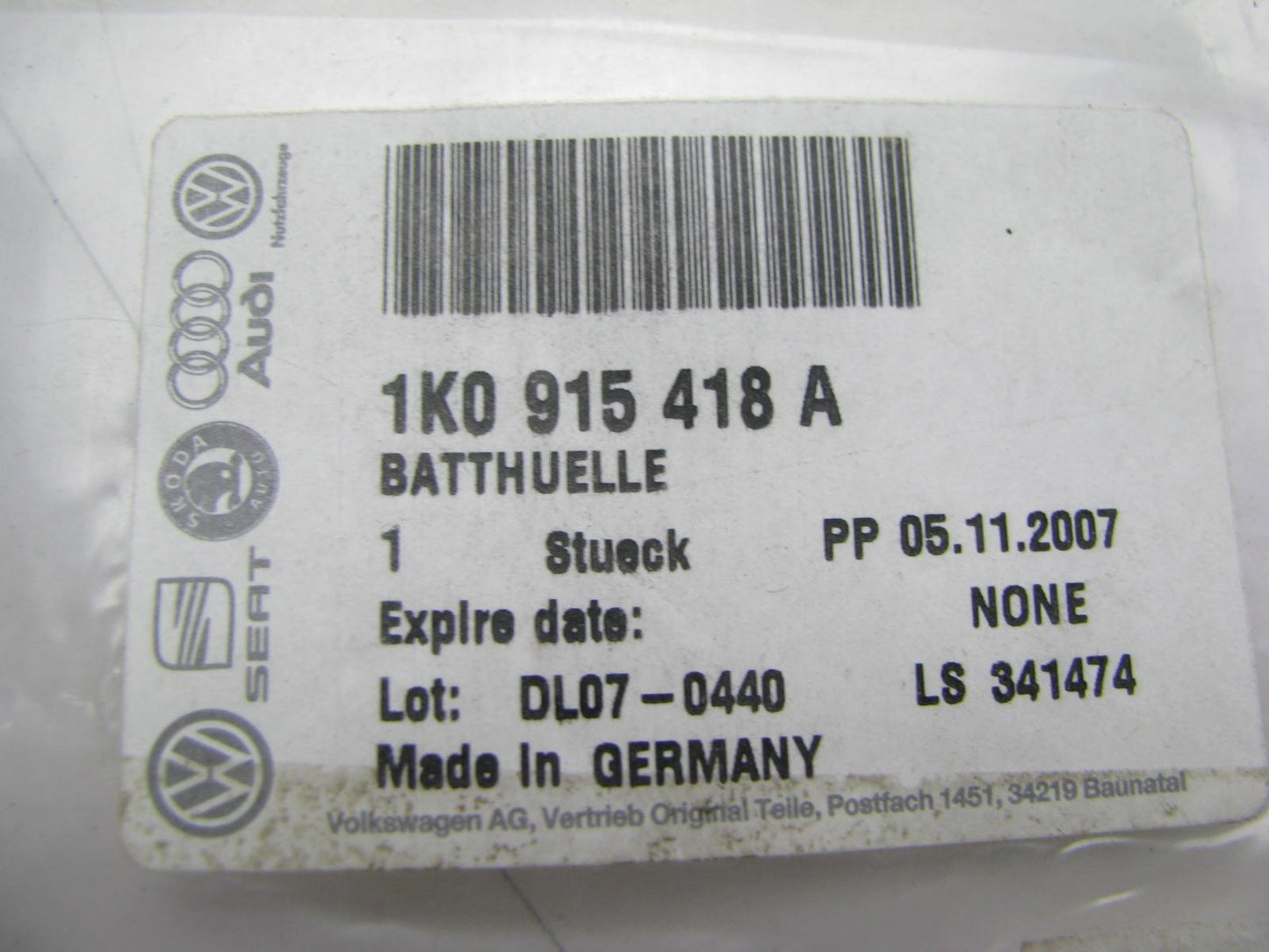 NEW - OEM Battery Protective Shield Cover Insulator Pad 15-17 Audi Q3 1K0915418A