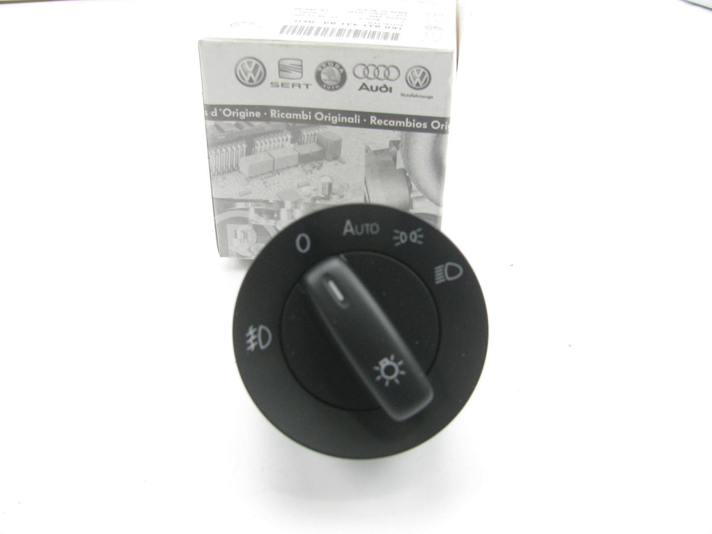 New Genuine OEM Headlight Lamp Switch For Volkswgen EOS 2007-08