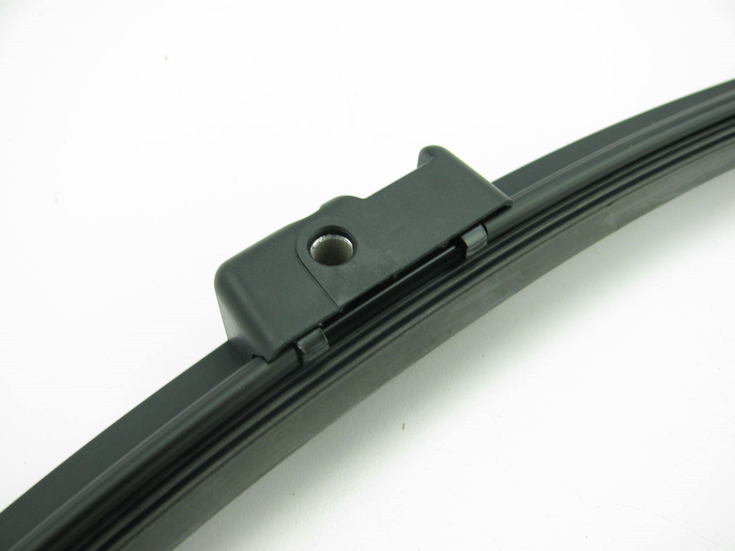 NEW GENUINE Front LEFT Drivers Wiper Blade OEM For 2005-2006 VW Jetta SEDAN ONLY