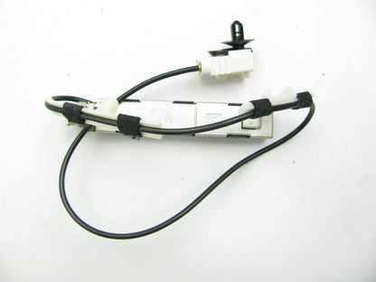 NEW GENUINE OEM Vw Audi 1K6035577AB Antenna Amplifier Booster AM / FM Radio