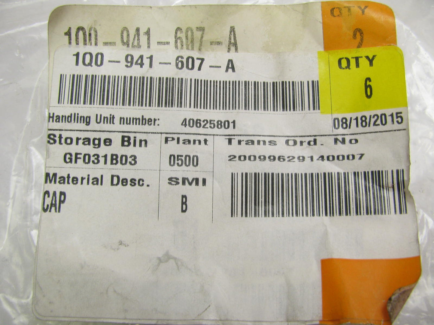 NEW GENUINE Headlight Bulb Cover Cap, Right Passengers Side OEM For 07-11 VW Eos
