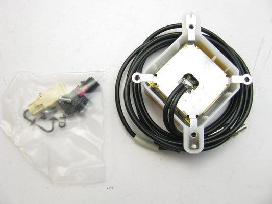 NEW - OEM VW Audi 1Q0035532 Radio Booster Antenna 2007-2008 Volkswagen EOS