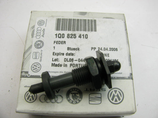 NEW Right Convertible Top Trunk Hinge Assembly OEM 2007-2016 VW Eos 1Q0825410