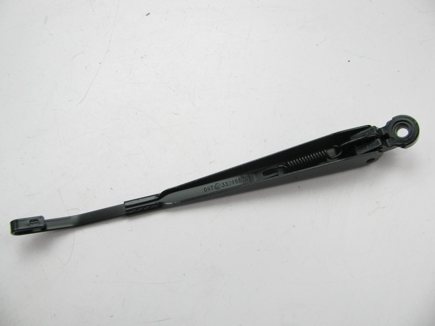 NEW OEM 1990-1997 VW B3 B4 Passat WAGON Rear Windshield Wiper Arm 333955707A