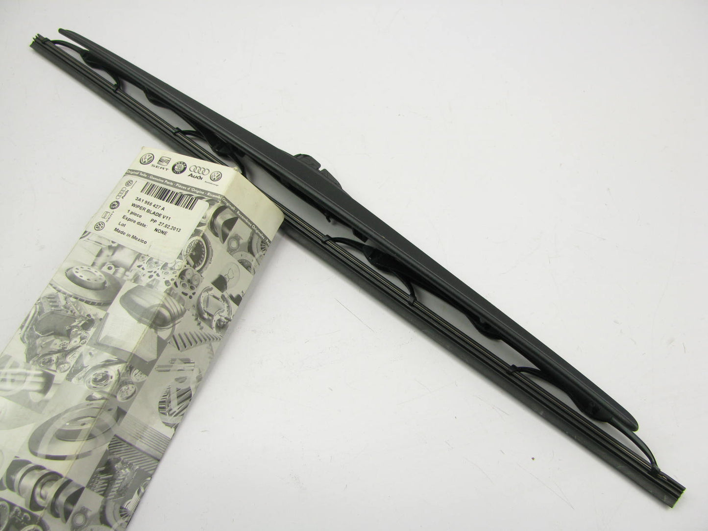 NEW - OEM VW Audi 3A1955427A Front Left Windshield Wiper Blade - 530mm