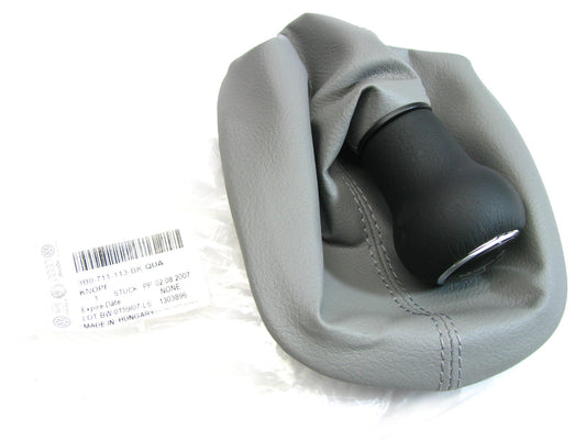 NEW - OEM VW Audi 3B0711113BKQUA Transmission Shift Boot & Knob 2003-2005 Passat