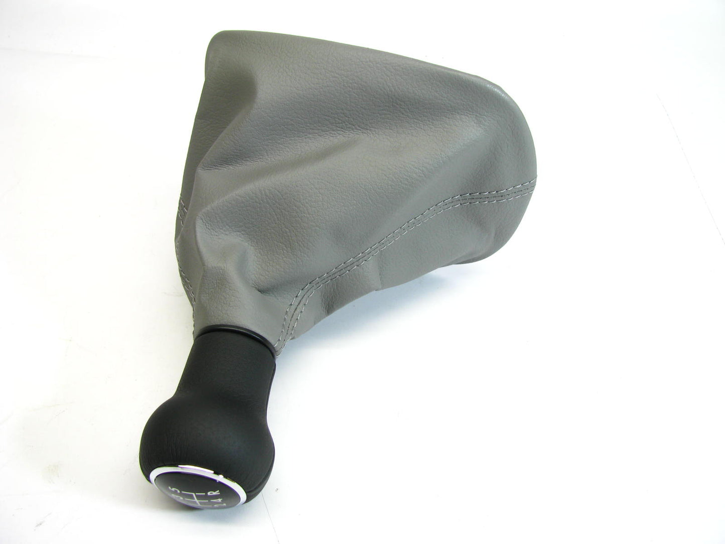 NEW - OEM VW Audi 3B0711113BKQUA Transmission Shift Boot & Knob 2003-2005 Passat