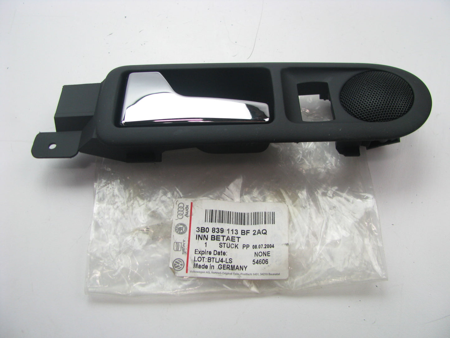 NEW - OEM VW 3B0839113BF2AQ Rear Left Interior Door Handle 1998-2005 VW Passat