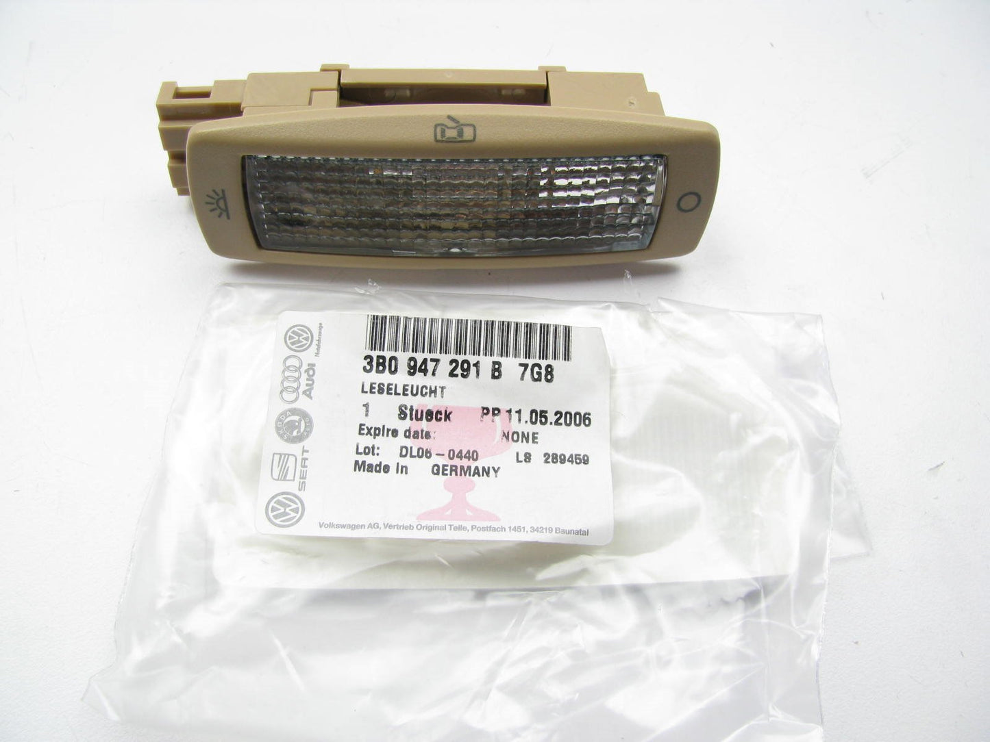 New OEM Rear Dome Map Reading Lamp Light BEIGE For Volkswagen 3B0947291B7G8