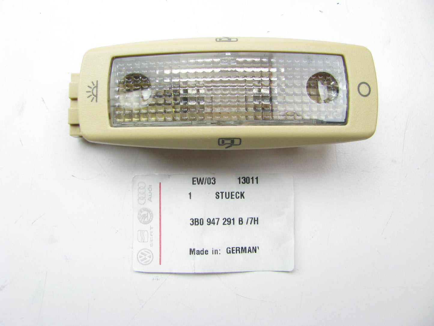 New Genuine Rear Dome Light Lamp Beige OEM For 01-03 Passat 3B0947291B7H