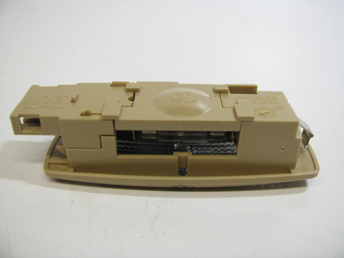 NEW GENUINE OEM VW Audi 3B0947291B Rear Dome Map Reading Lamp Beige