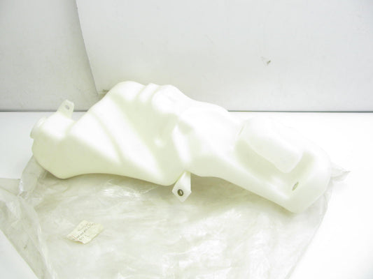 NEW OEM VW 3B0955453J Windshield Washer Reservoir Tank 1997-2000 VW Passat B5