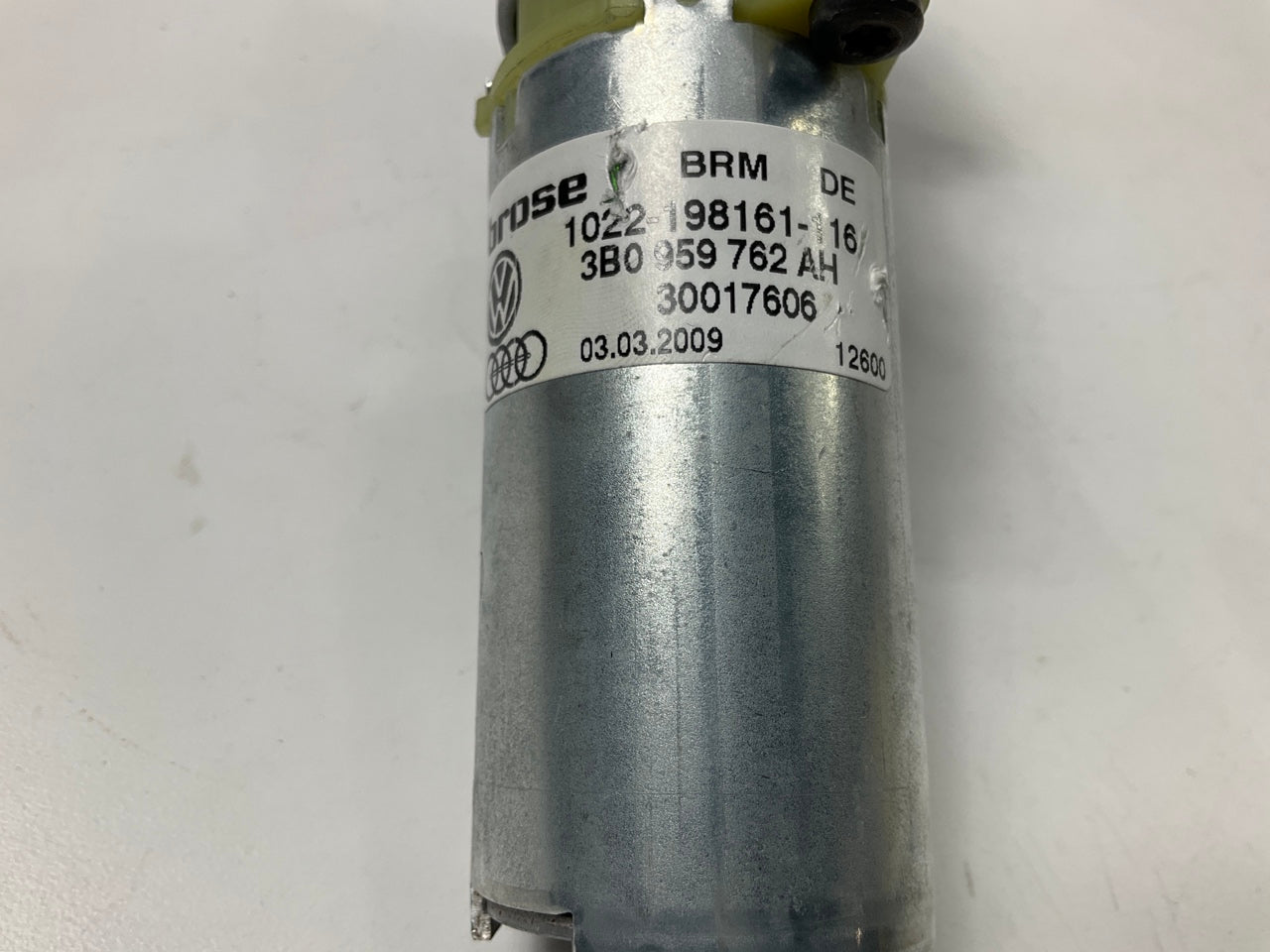 NEW OEM Vw Audi 3B0959762AH Right Passengers Side Seat Height Adjust Motor