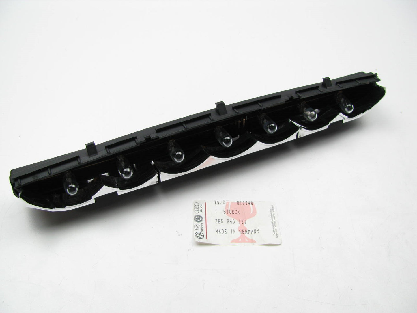 New High Third Brake Light Lamp Bulb Holder OEM For 99-01 VW Passat 3B5945121