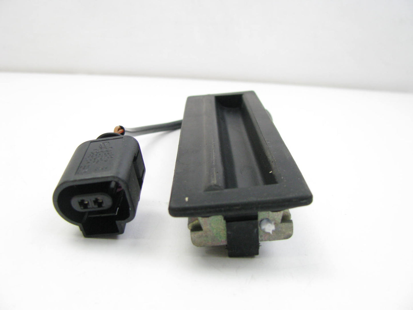 NEW - OEM VW Audi 3B9827566C Back Glass Release Switch 2001-2004 Jetta Wagon