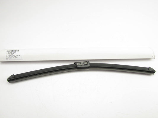 RIGHT PASSENGERS SIDE OEM For 06-11 VW Passat Windshield Wiper Blade 3C1955426D