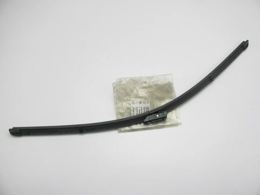 NEW - OEM Vw Audi 3C8-955-425-D Front Left Windshield Wiper Blade For 2012 CC