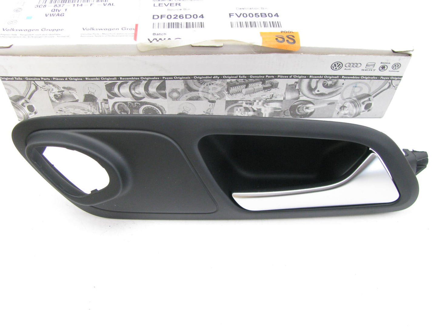 New Genuine OEM Front Right Interior Door Handle For Volkswagen CC 2013-14