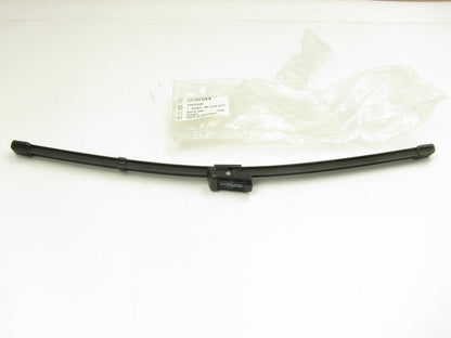 NEW - OEM Vw Audi 3C8955426B Front Right Windshield Wiper Blade 2002-2012 CC