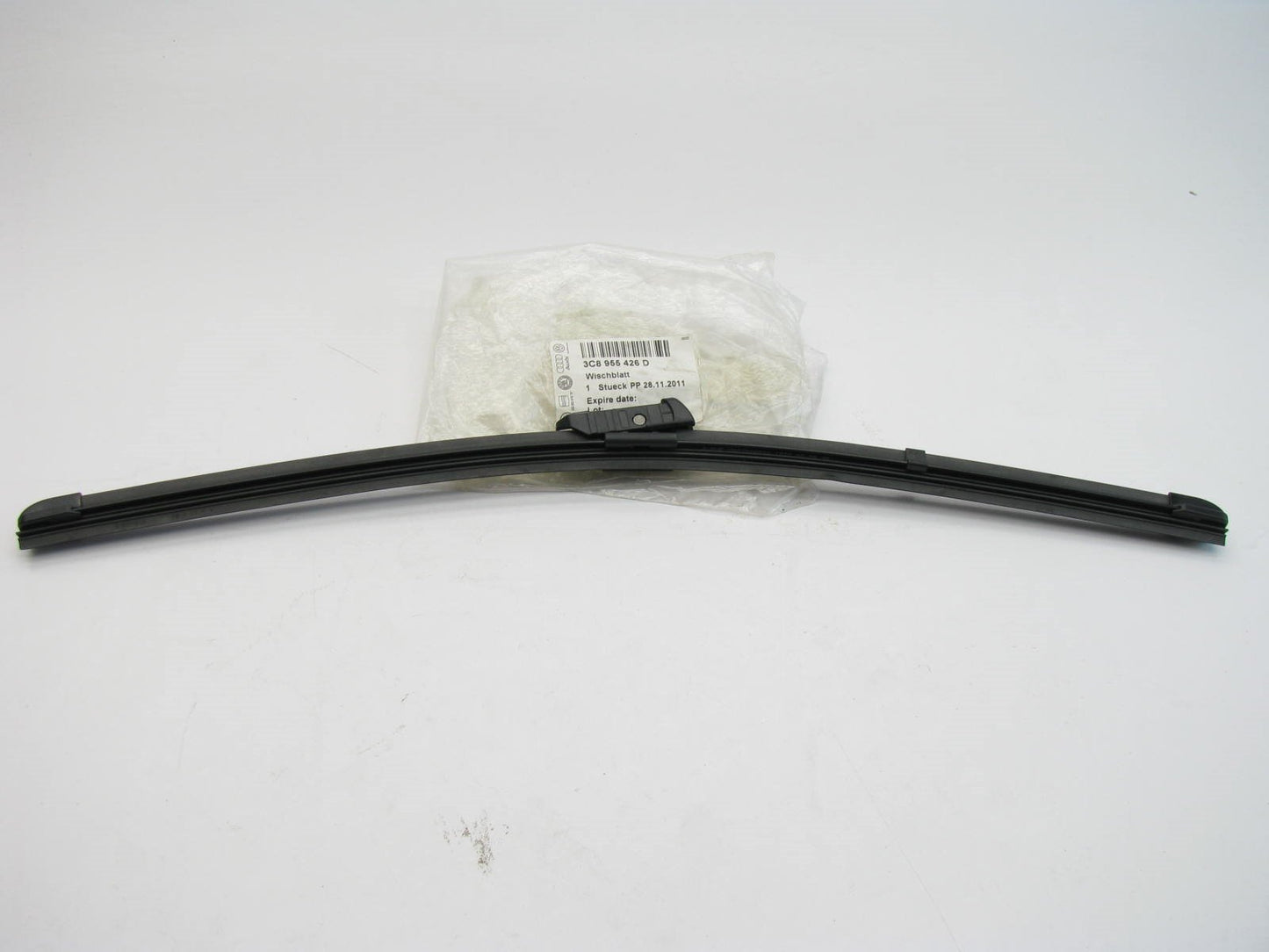 New Genuine Right Side Windshield Wiper Blade OEM For Volkswagen 3C8955426D
