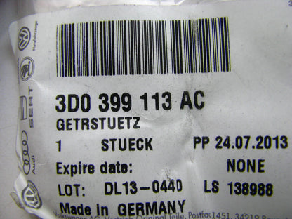 NEW - OEM GENUINE Left Transmission Mount Bracket 04-06 Volkswagen Phaeton 4.2L