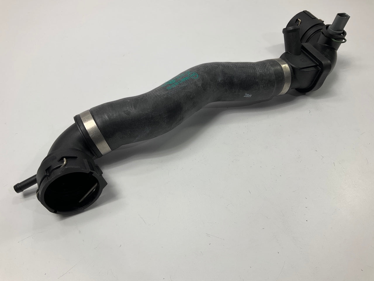 NEW OEM 3D0122051C Radiator Coolant Hose 04-06 VW Phaeton W12, 05-10 Continental