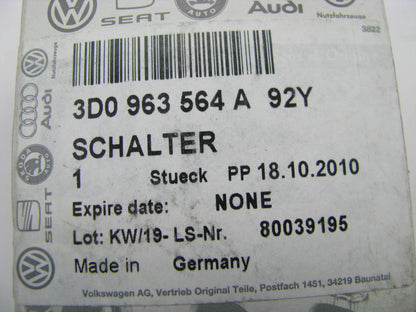 NEW - OEM VW Audi 3D0963564A92Y Right Seat Heater Switch For 2004-2006 Phaeton