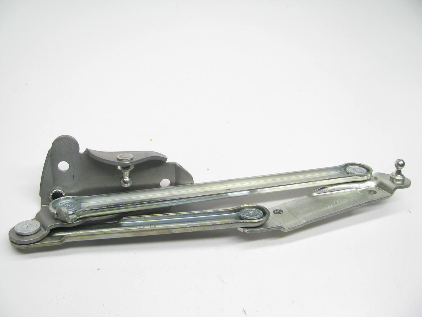 NEW GENUINE Right Passengers Side Deck Lid Hinge. (W/o Power Lid) 04-06 Phaeton