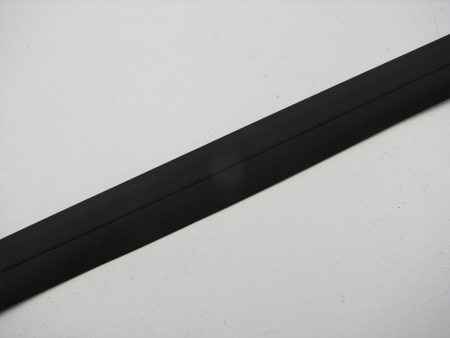 NEW Left Drivers Side Roof Drip Molding Weatherstrip Seal For 2004-06 VW Phaeton