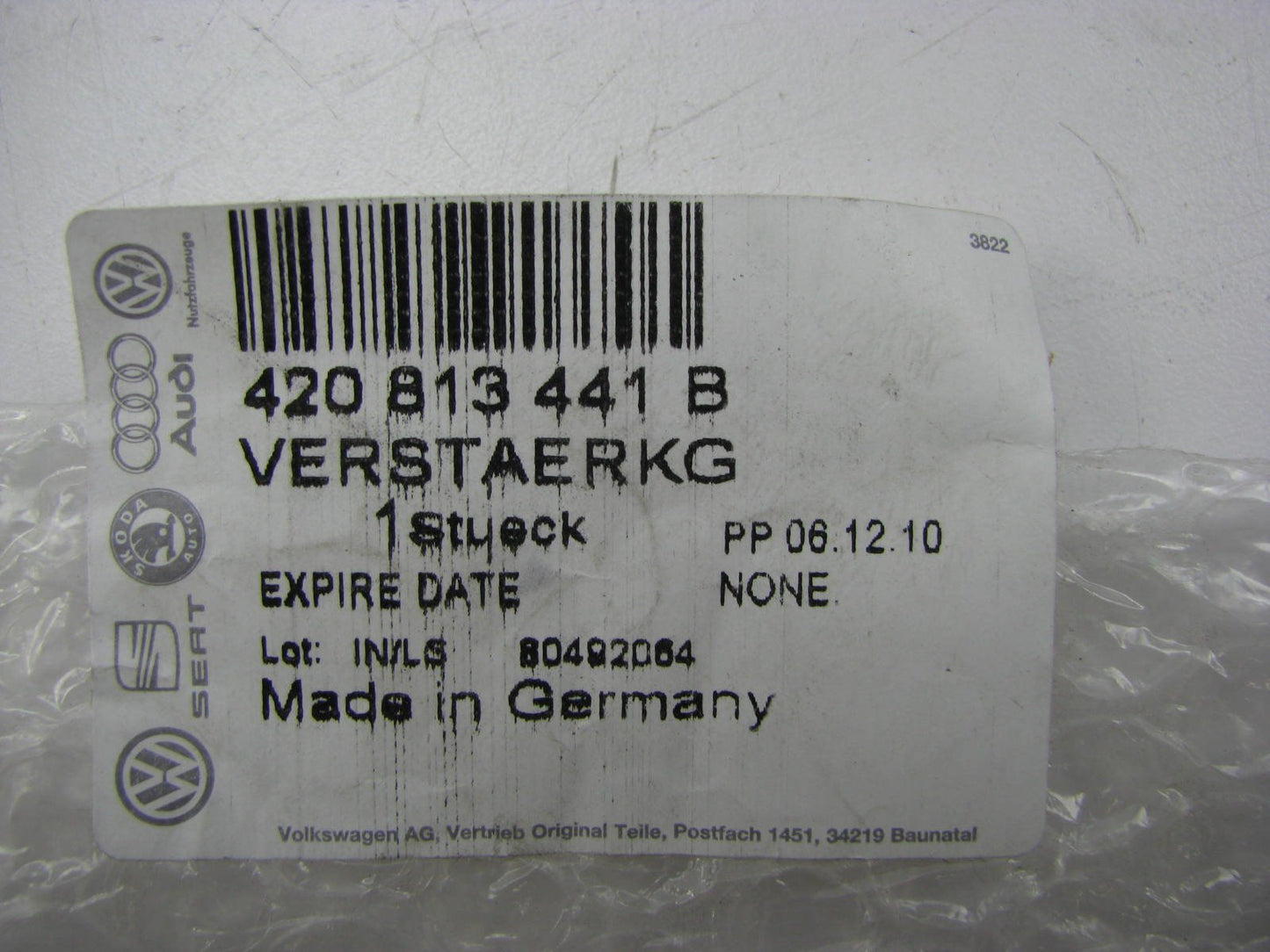 New Rear Left Strut Mount Plate For 14-15 Audi R8 Manual Trans ONLY 420813441B