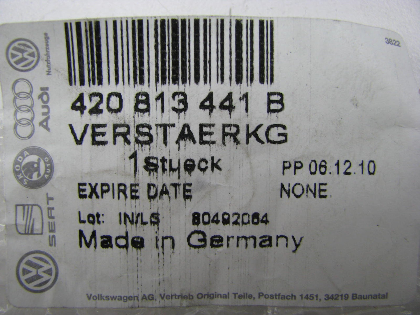 New Rear Left Strut Mount Plate For 14-15 Audi R8 Manual Trans ONLY 420813441B