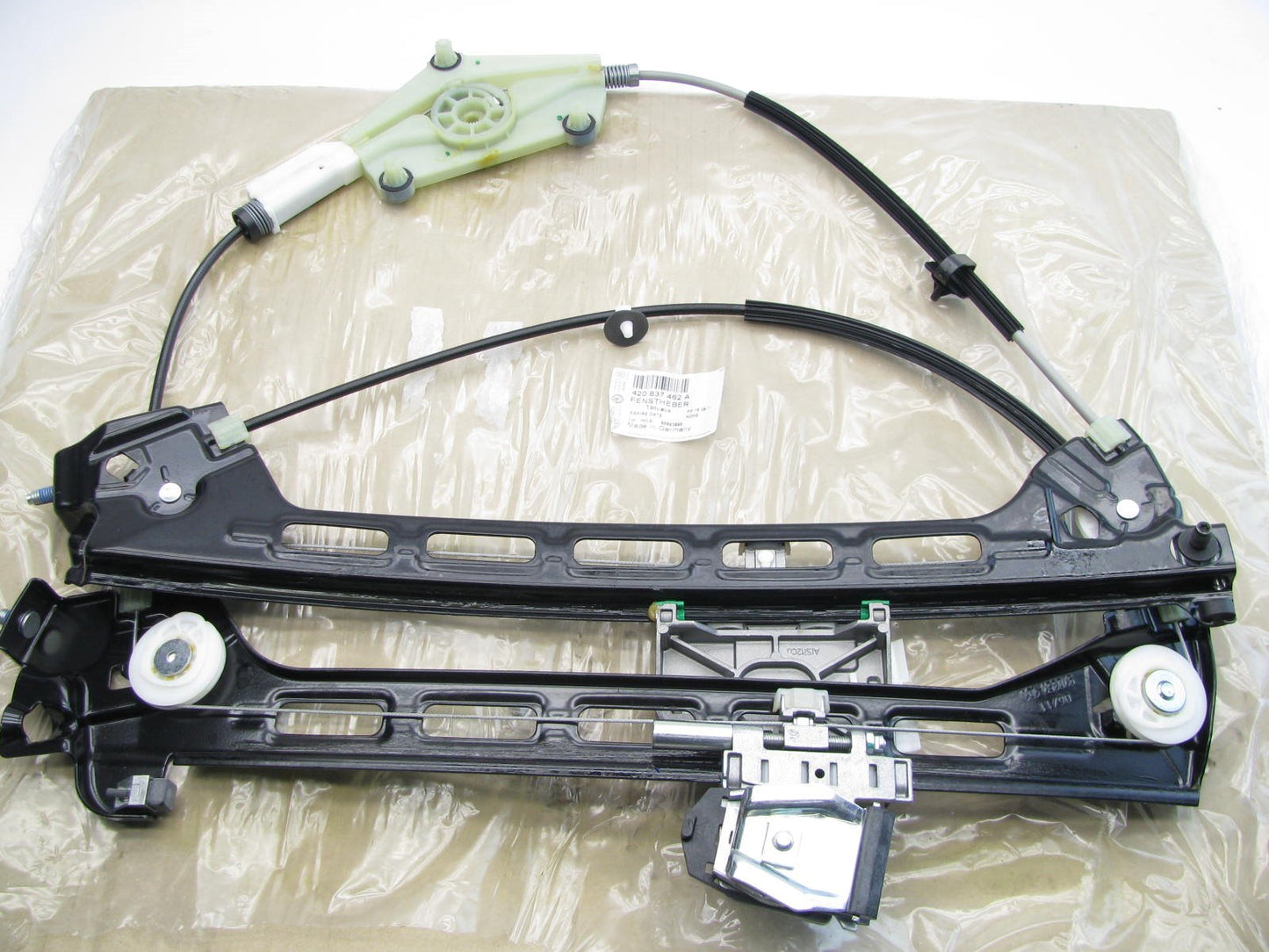 New Genuine Front Right Door Window Regulator OEM 2011-2015 Audi R8 420837462A