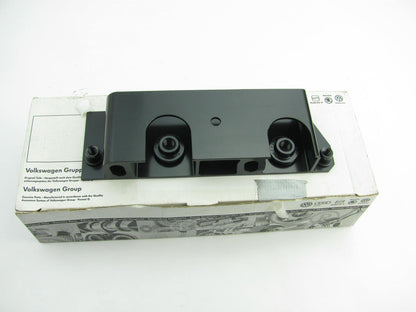 New Genuine Engine Lid Hood Hinge Reinforcement Bracket OEM For 2011-15 Audi R8