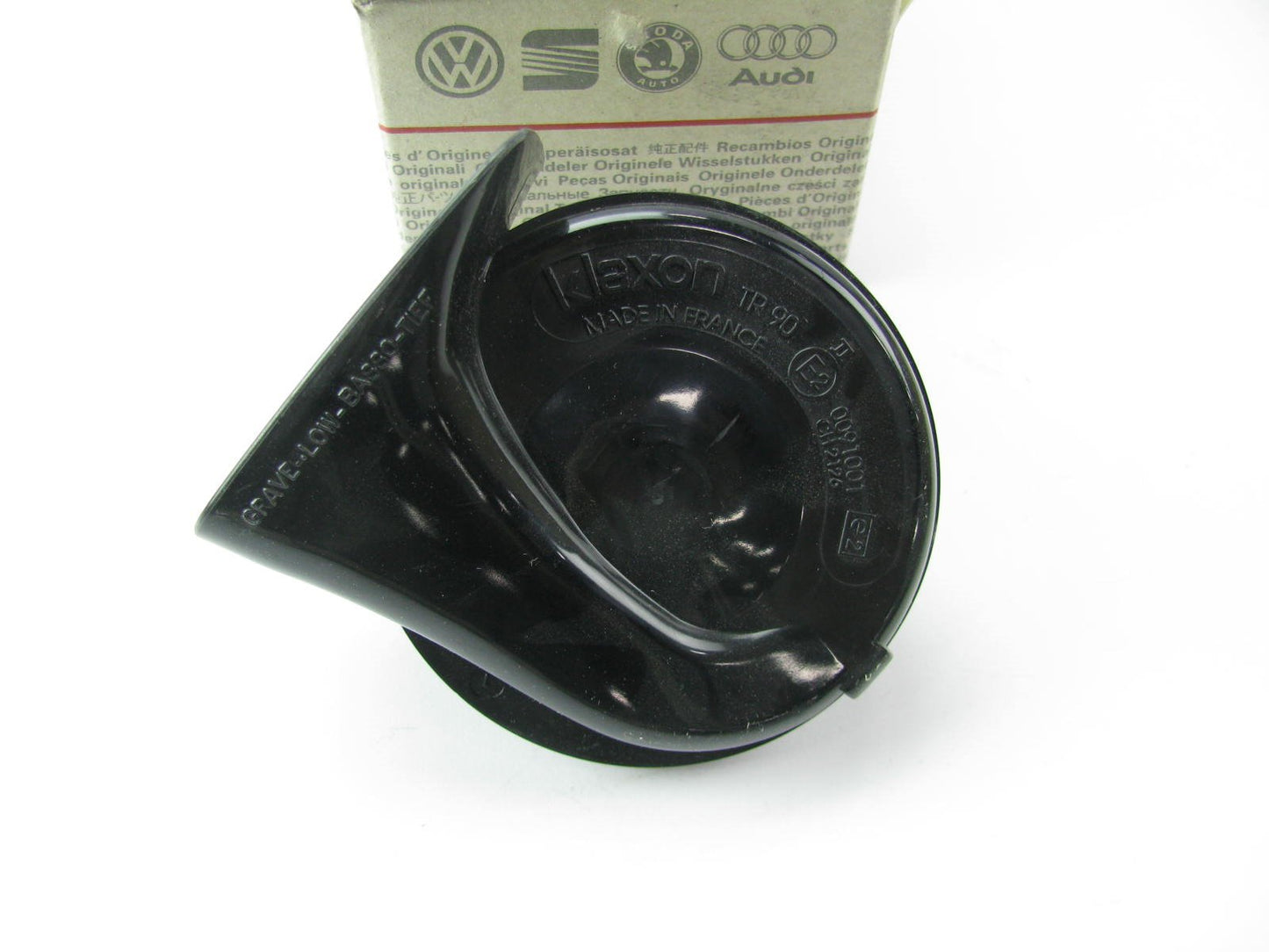 NEW GENUINE OEM Vw Audi 4A0951221E Low Tone Horn