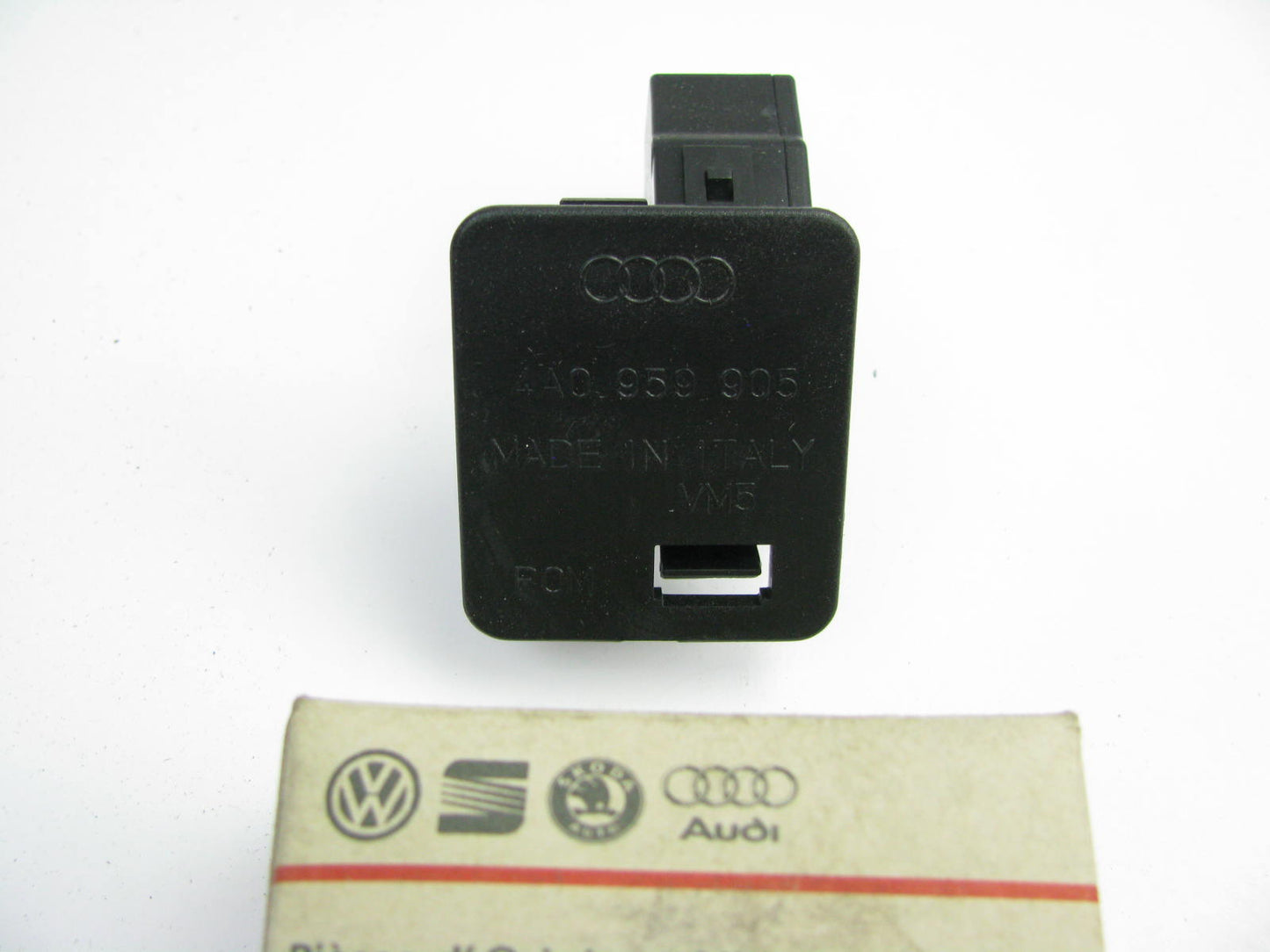 NEW GENUINE OEM Vw Audi 4A0959905 Interior Trunk Light Switch