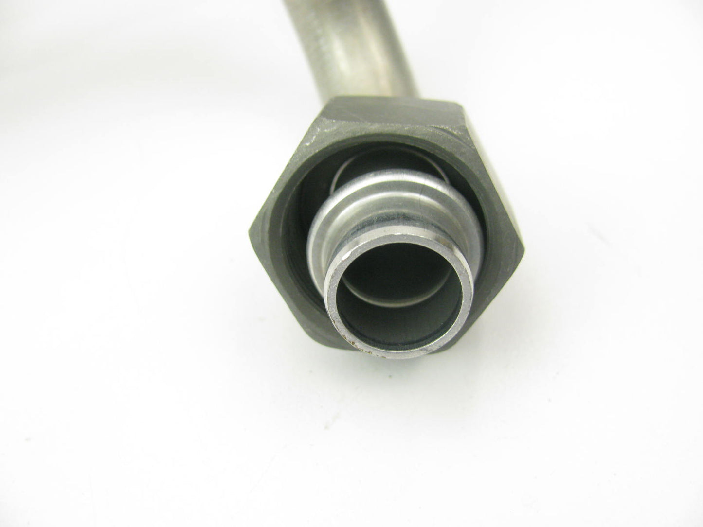 NEW - OEM 4B0260707M A/C Refrigerant Line Hose 2000 Audi A6 Quattro 2.7L