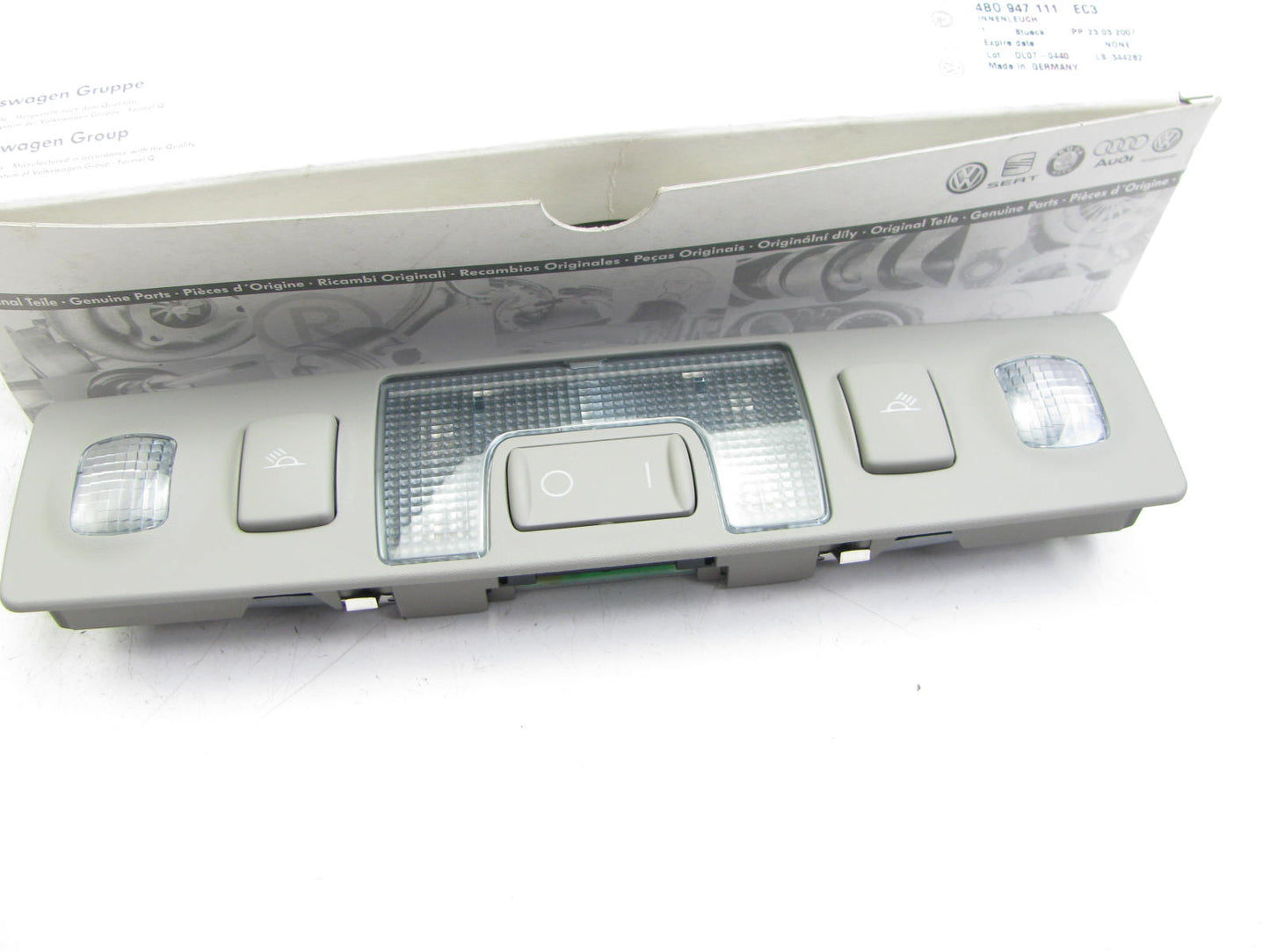 New Genuine OEM REAR Interior Dome Map Lamp Light For 98-04 Audi A6 4B0947111EC3