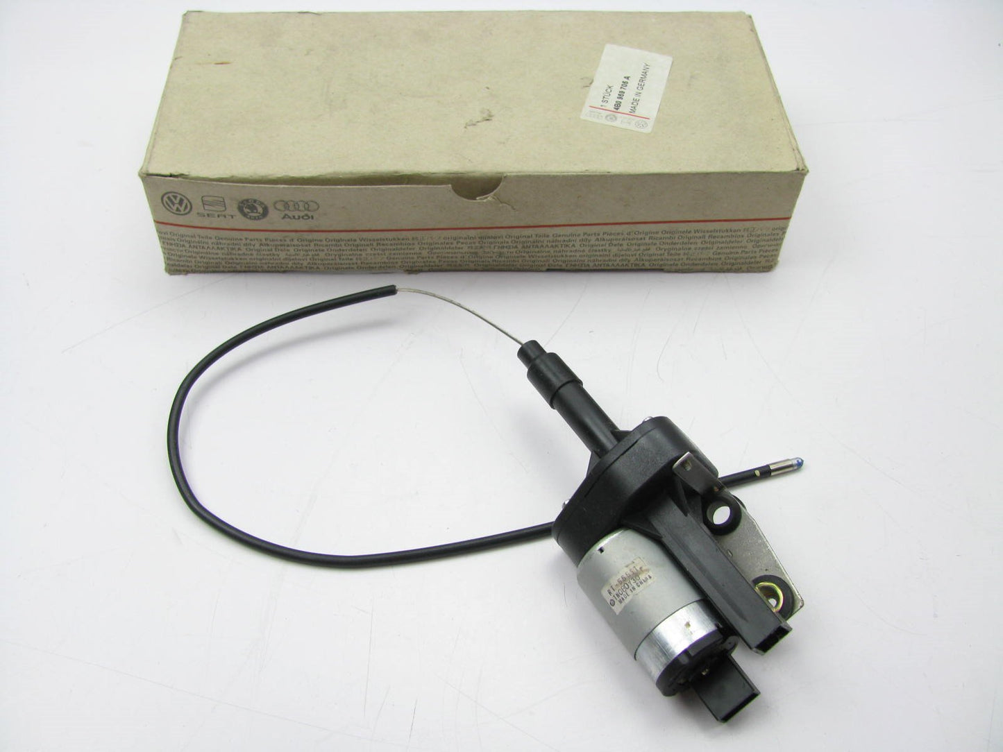 NEW GENUINE Front Right Passengers Side Seat Lumbar Adjust Motor OEM 4B0959705A