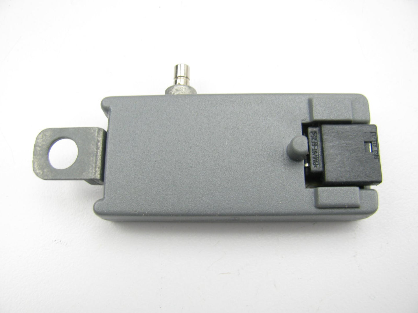 NEW GENUINE OEM Audi 4B5035225G Antenna Signal Booster Amplifier Module