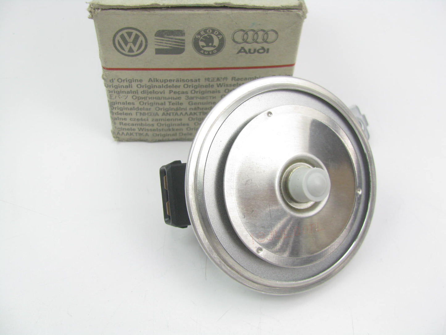 NEW GENUINE  Anti Theft Horn Alarm Siren OEM VW / AUDI # 4B5951113  Klaxon 335HZ