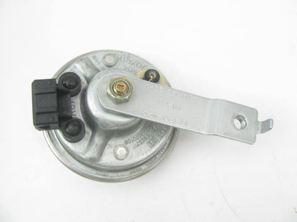 NEW GENUINE  Anti Theft Horn Alarm Siren OEM VW / AUDI # 4B5951113  Klaxon 335HZ