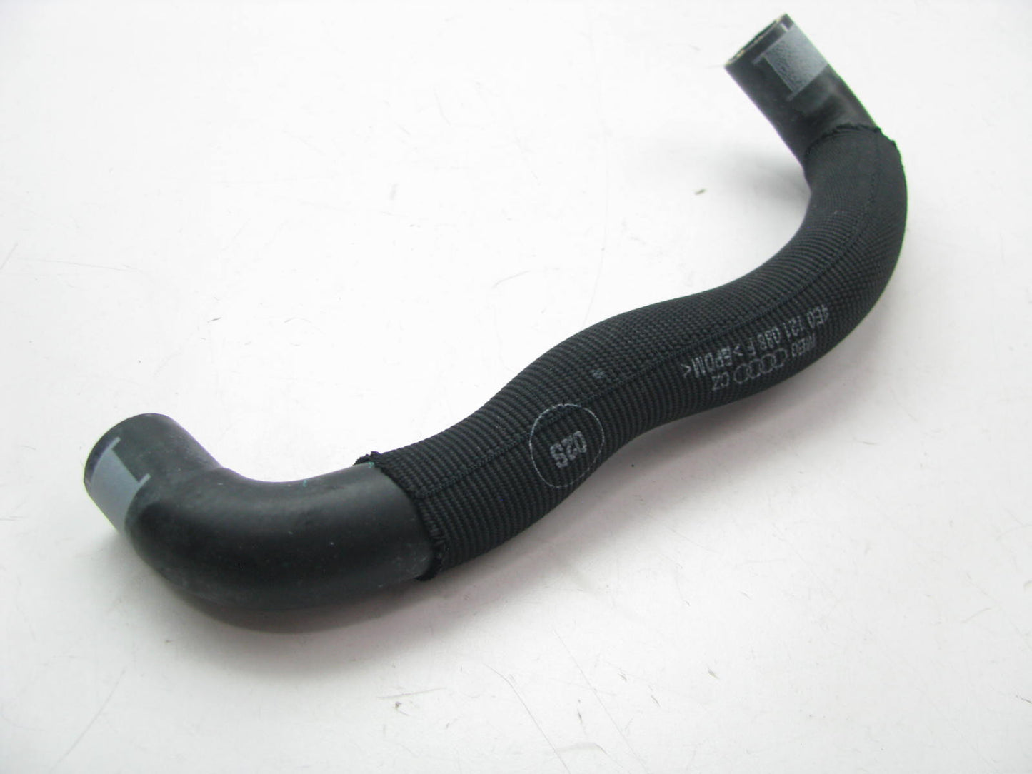 NEW - OEM VW Audi 4E0121088F Radiator Coolant Bypass Hose 04-06 A8 Quattro 4.2L