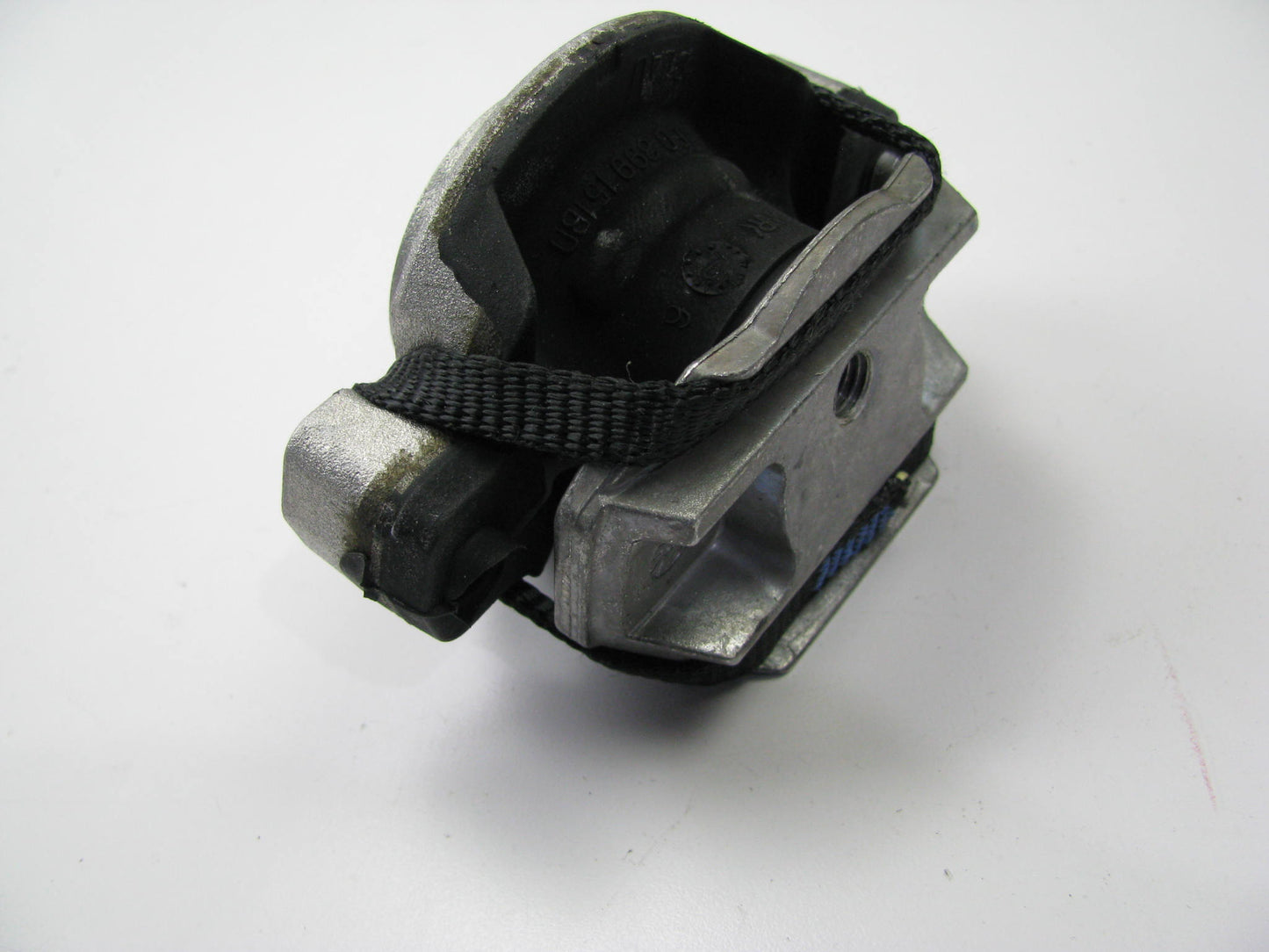 NEW GENUINE OEM Rear Automatic Transmission Mount 4E0399151BD
