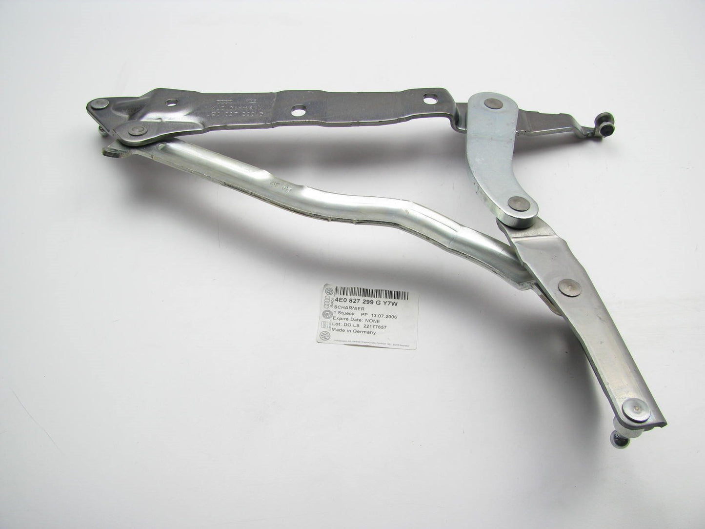 NEW LEFT Drivers Side Trunk Lid Hinge OEM For 04-10 Audi A8 Quattro, 07-09 S8
