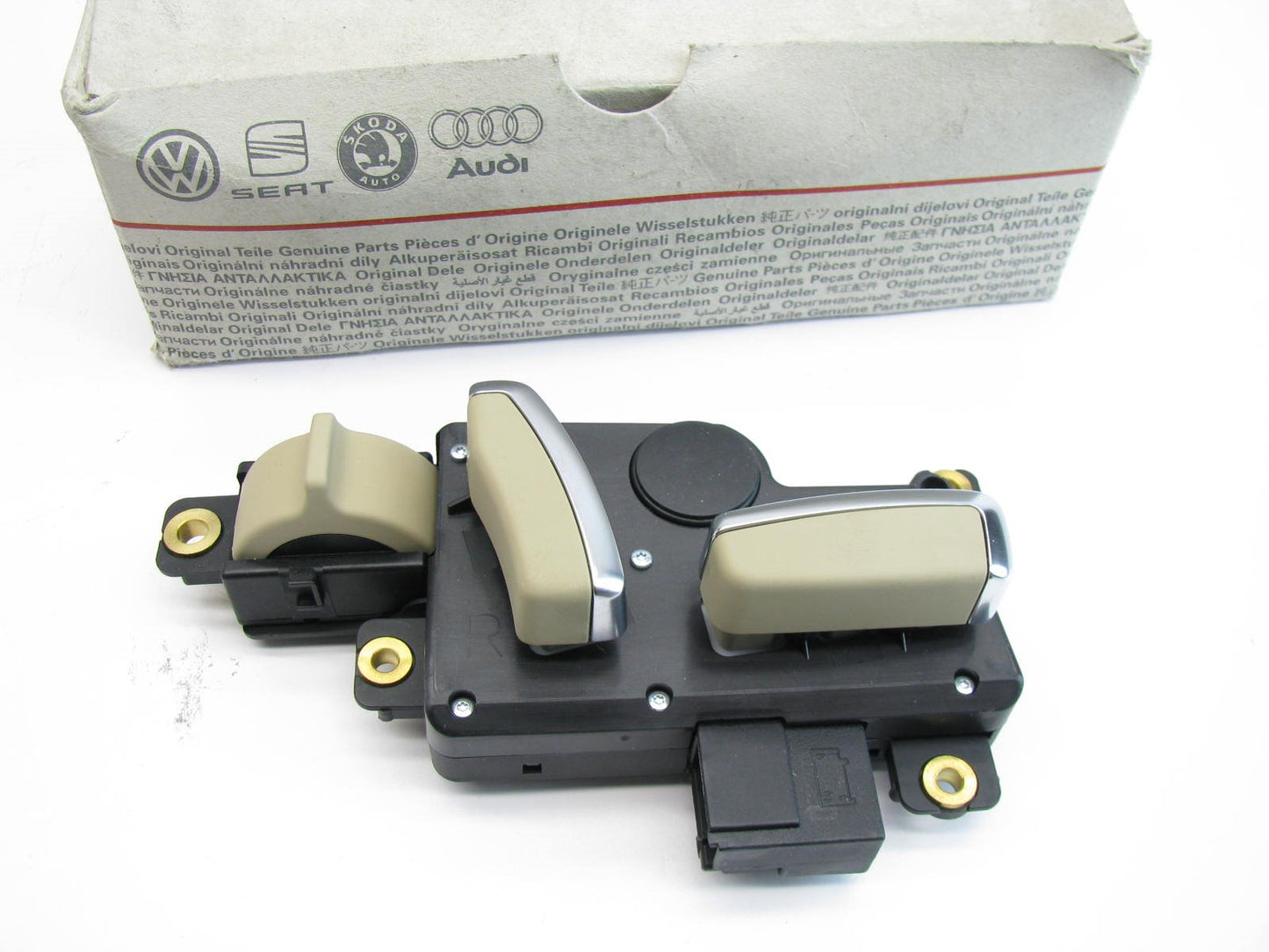 NEW GENUINE Seat Adjust Switch Right Passenger Side OEM 2004-2006 Audi A8